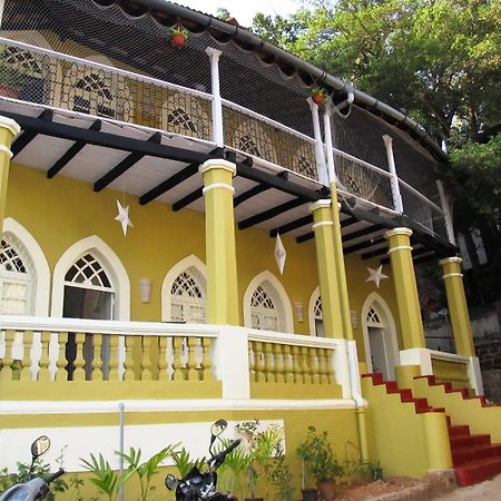 باناجي Royal Phoenix Inn المظهر الخارجي الصورة
