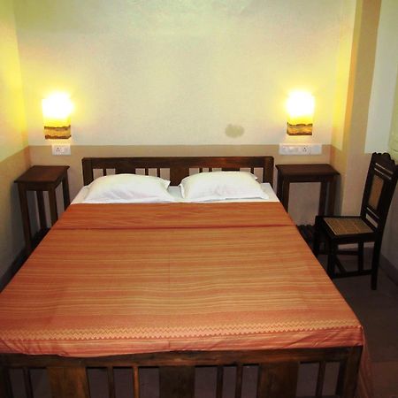 باناجي Royal Phoenix Inn المظهر الخارجي الصورة