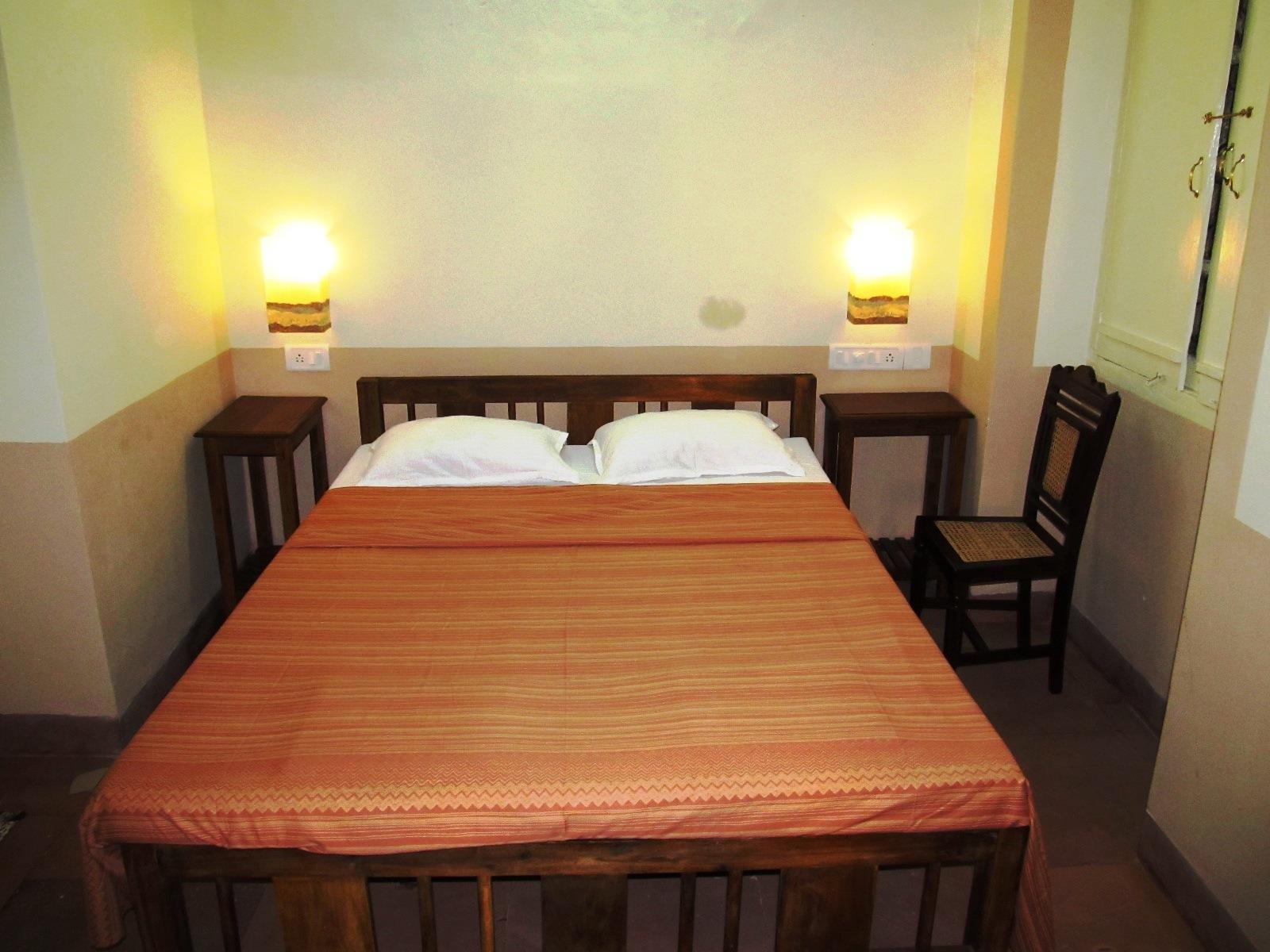 باناجي Royal Phoenix Inn المظهر الخارجي الصورة